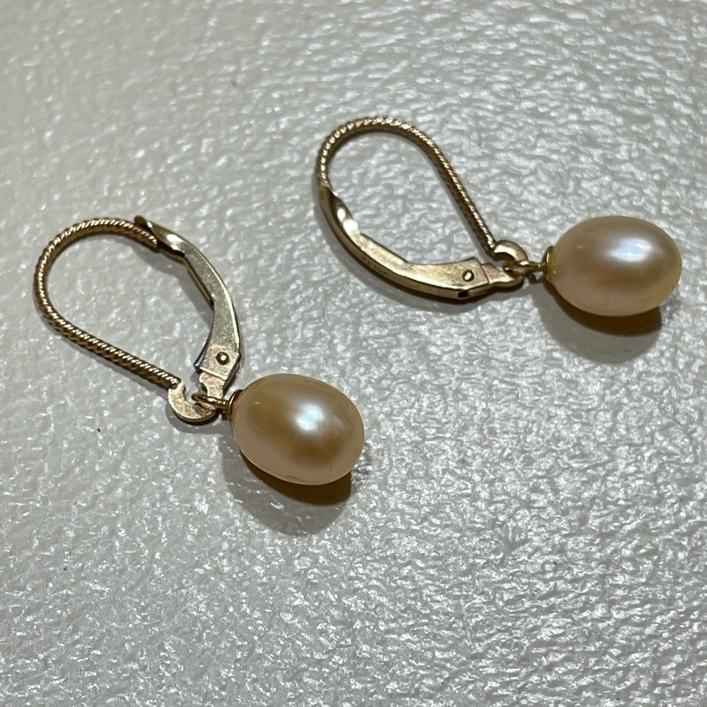 10k gold pearls earrings